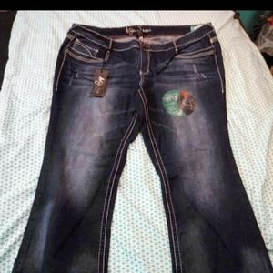 Airya Plus Size Jeans